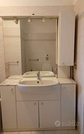 mobile bagno con ripiano in marmo 