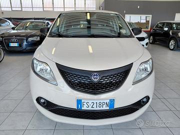Lancia Ypsilon 1.2 69 CV 5 porte S&S Platinum KM 1