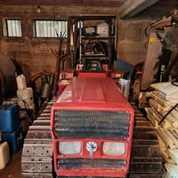 Trattore fiat 7065 vigneto