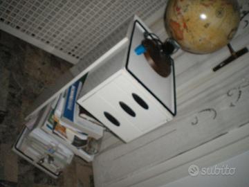 Mobiletto portapenne in ferro