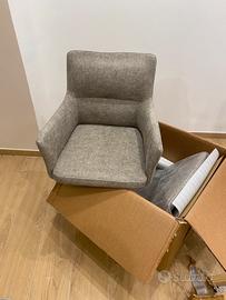 Coppia poltrone imbottite in lino colore roccia