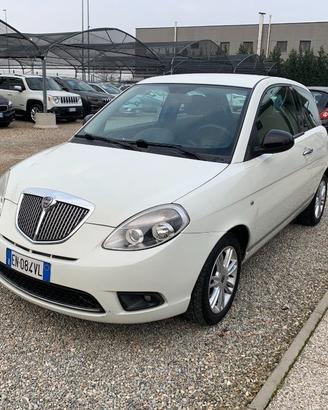 LANCIA Ypsilon 1.3 MJT 75 CV Unyca