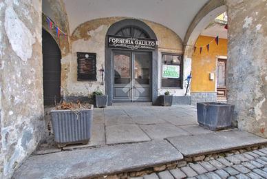 NEGOZIO A LIVORNO FERRARIS