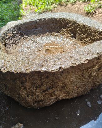 Antico Mortaio / Lavandino in Pietra Viva 