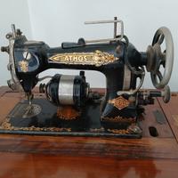 Mobile antico macchina da cucire