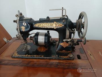 Mobile antico macchina da cucire