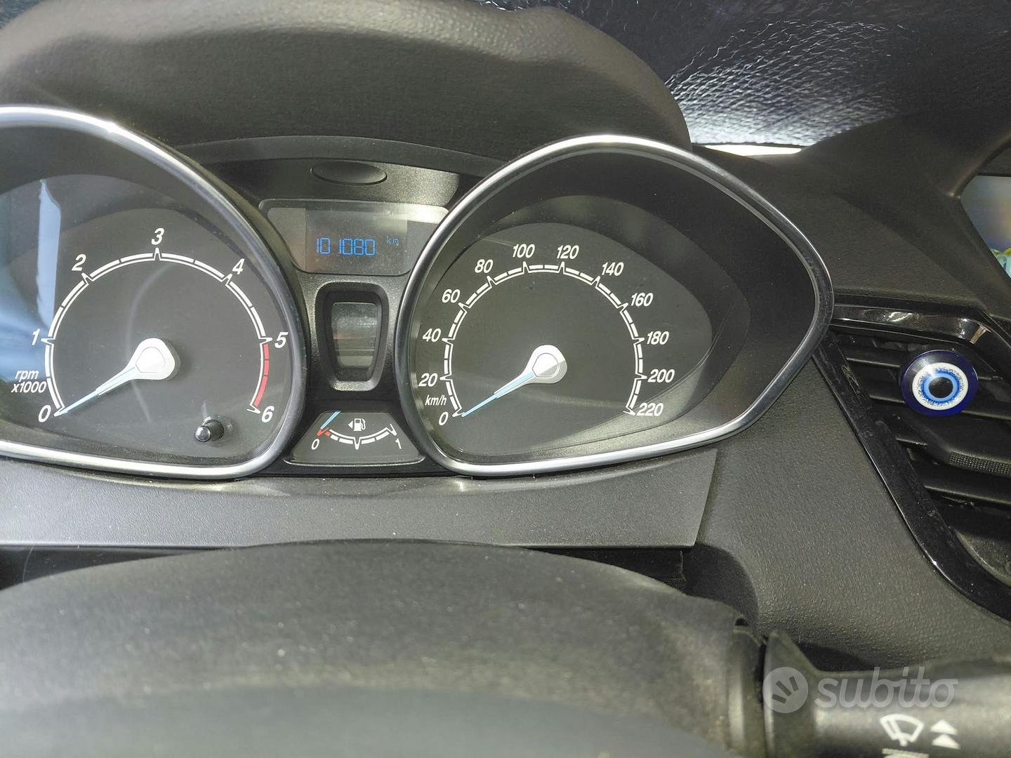 Ford Fiesta 2014 photo 2