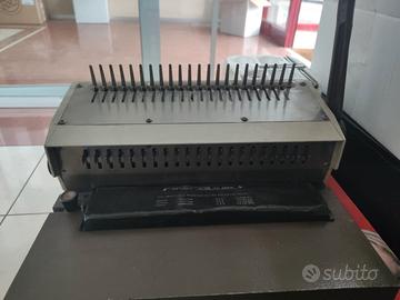 Rilegatrice a pettine