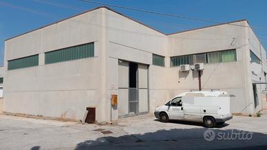 Capannone investimento