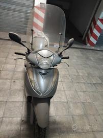  Honda sh300 buone condizioni. prezzo trattabile! 