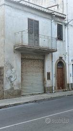 Casa indipendente con giardino
