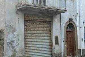 Casa indipendente con giardino
