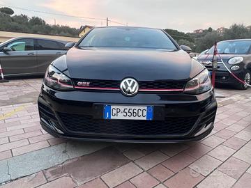 Volkswagen Golf GTI Performance 2.0 245 CV TSI 5p.