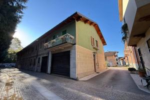 Appartamento di 132 m² con 4 locali a Vedano al La