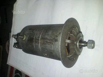 Rimanenza di magazzino dinamo fiat 850