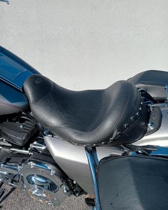SELLA MONOPOSTO MUSTANG X HARLEY DAVIDSON TOURING