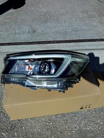 Faro sinistro Subaru Forester 2020 completo