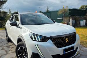 PEUGEOT 2008 GT PARI AL NUOVO - 19K KM - FULL OPT