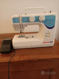 macchina da cucire Necchi mod 281
