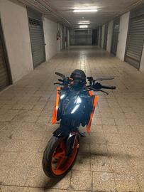 KTM DUKE 390