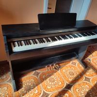 Pianoforte YAMAHA elettrico