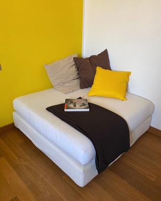 Divano /Pouf moderno
