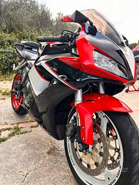 Honda cbr 1000 hrc s….c..amb,ii,o