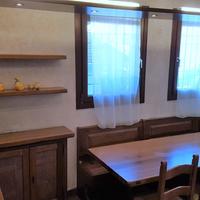 Arredamento tavernaArredamento come da foto comple