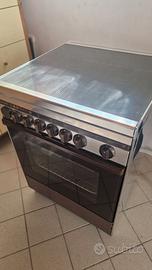 Cucina con forno ARISTON 60X60