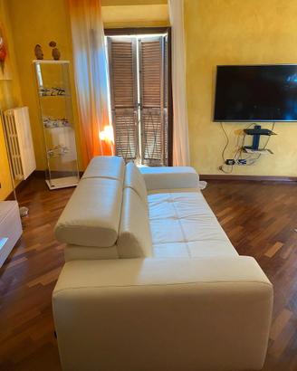 Soggiorno + Divani + Tavolino in vetro