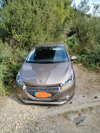 Peugeot 208 HDI Opel corsa CDTI 1300