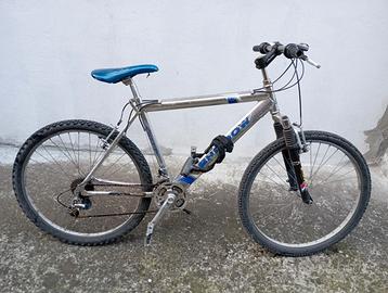 2 MTB professionali in alluminio misura 26