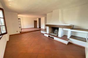Appartamento di 195 m² con 5 locali e box auto dop