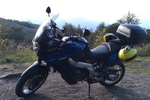 Aprilia 1000 caponord 