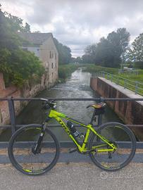 BICI TREK X CALIBER 8