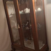 vetrina in stile Chippendale arredamento antico