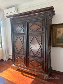 Armadio D’epoca sile 600 ( 230x160x60)