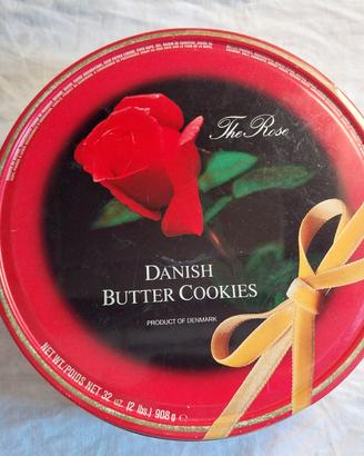 Scatola di latta rossa vintage "The Rose"