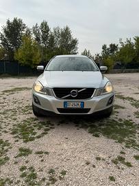 Volvo XC60 2.4 D5 AWD – 2009 – Ottime condizion