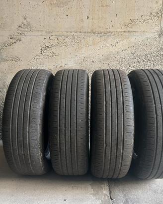 Gomme estive 215/65 R17 V