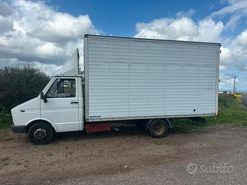 Furgone iveco