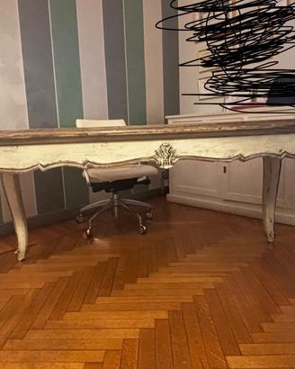 Tavolo d’epoca in legno – stile francese