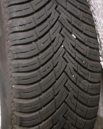 Gomme 4 Stagioni 4 Pirelli 185/65/15