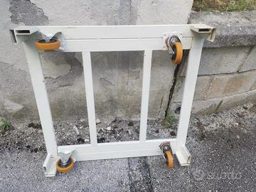 Pedana pallet in ferro con ruote