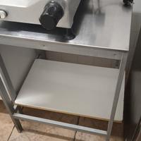 piano da lavoro in acciaio