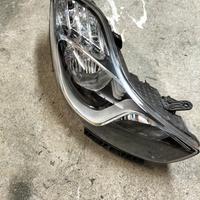 farò anteriore sx Hyundai ix 20 