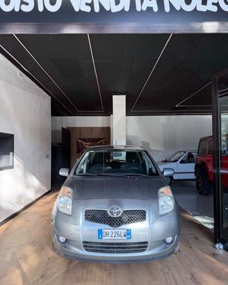 Toyota Yaris 1.0 5 porte Sol