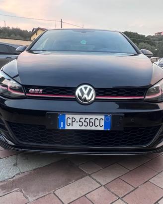 Volkswagen Golf GTI Performance 2.0 245 CV TSI 5p.
