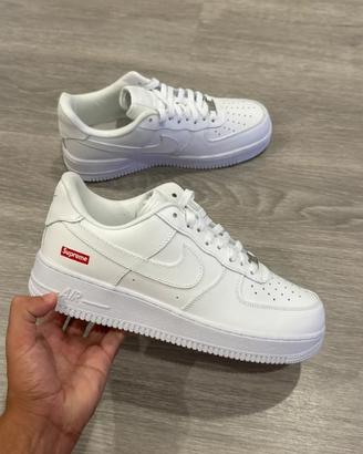 Sneakers basse SupremexNike Air Force 1 bianche/40