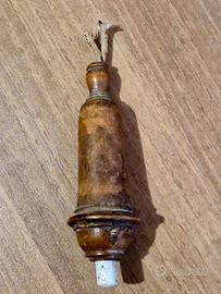 Vecchio interruttore in legno (grande)